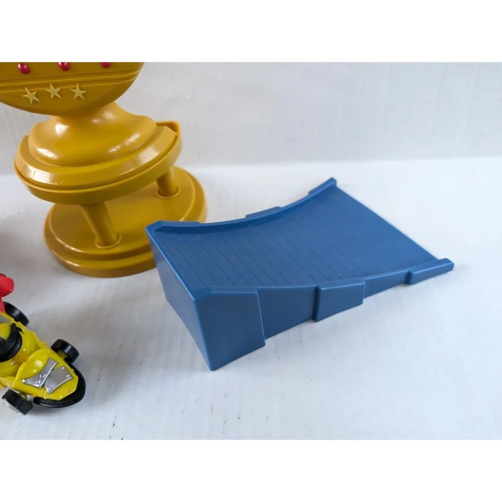 Angry Birds Go! Trophy Cup Challenge Game 2013 by Hasbro